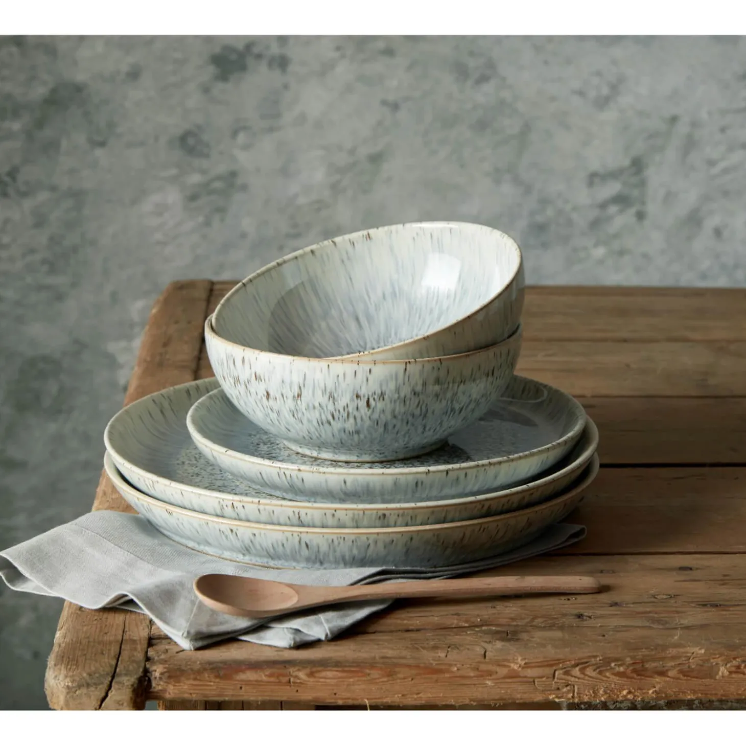 Denby Halo Speckle Medium Coupe Plate - 21cm
