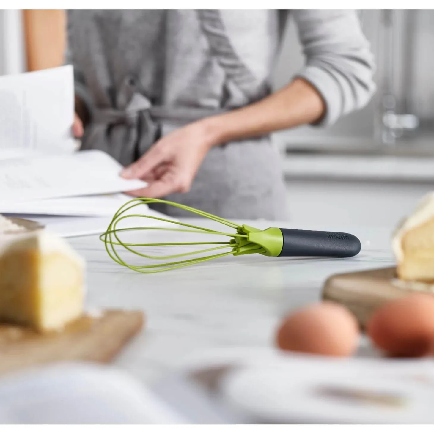 Joseph Joseph Twist Whisk - Grey / Green