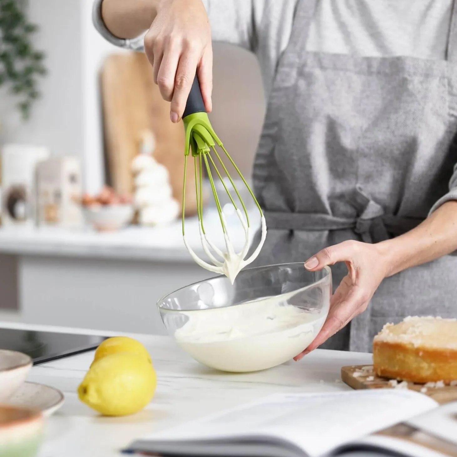 Joseph Joseph Twist Whisk - Grey / Green