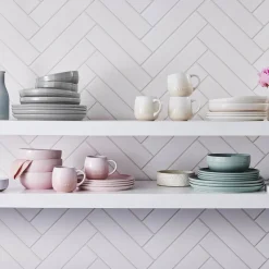 Le Creuset 27cm Stoneware Coupe Dinner Plate - Shell Pink