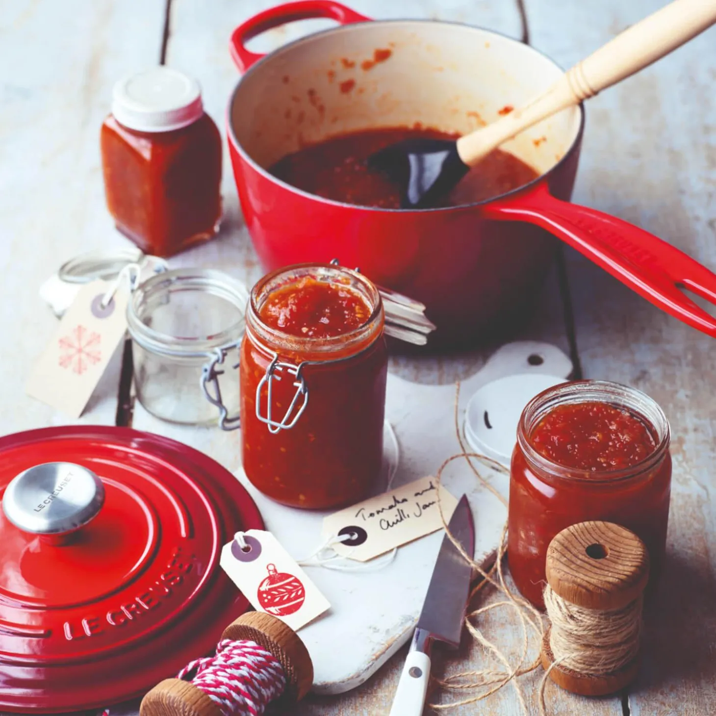Le Creuset Signature Cast Iron 20cm Saucepan - Cerise