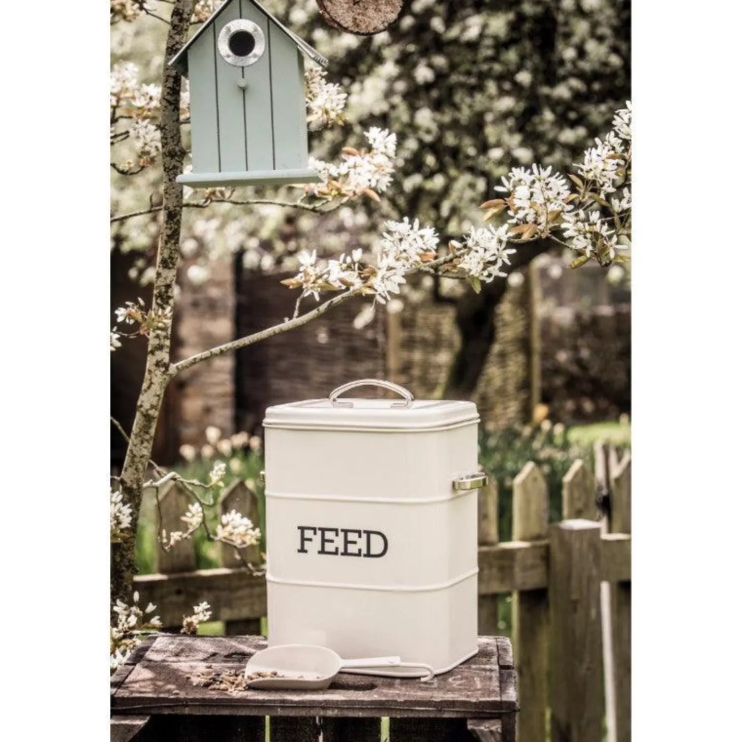 Living Nostalgia Feed Storage Tin - Cream