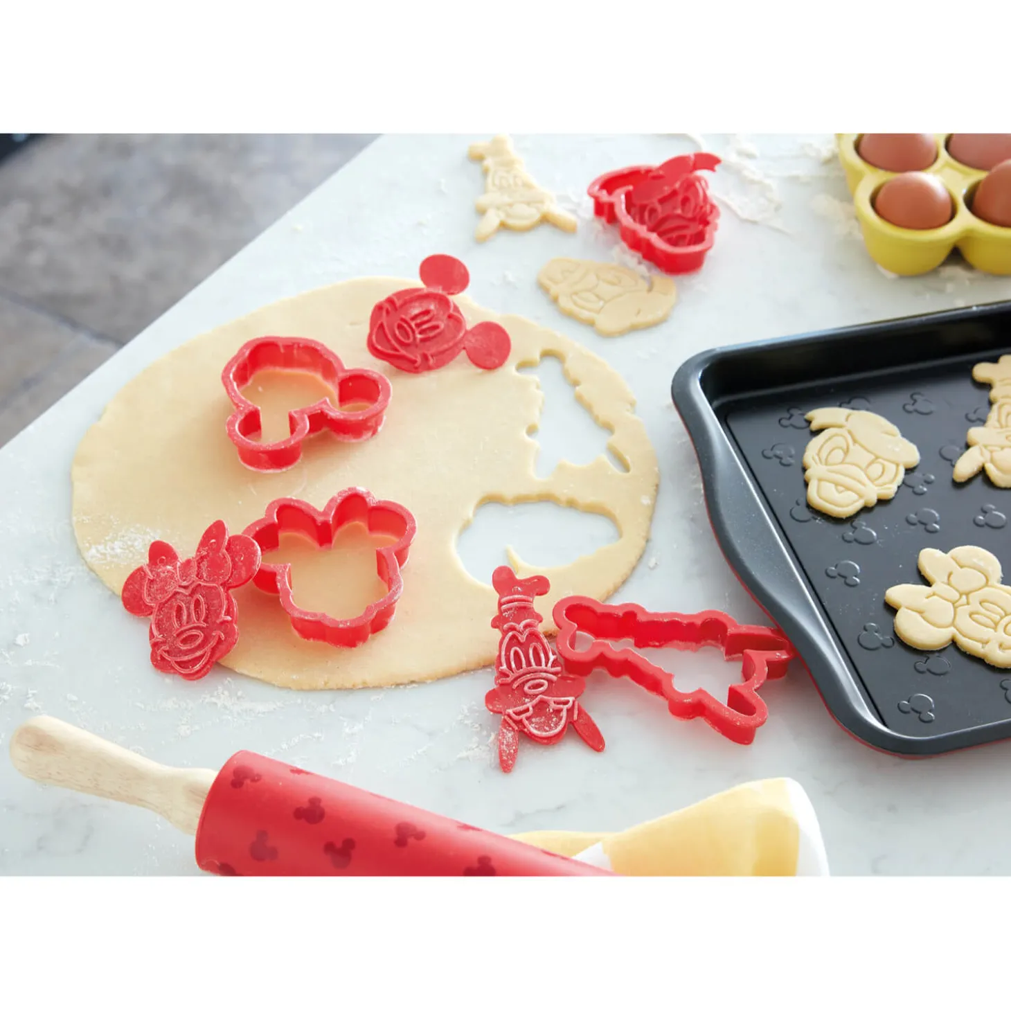 Prestige Disney 'Bake With Mickey' Silicone Rolling Pin