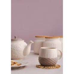 Price & Kensington Acorn 6 Cup Teapot