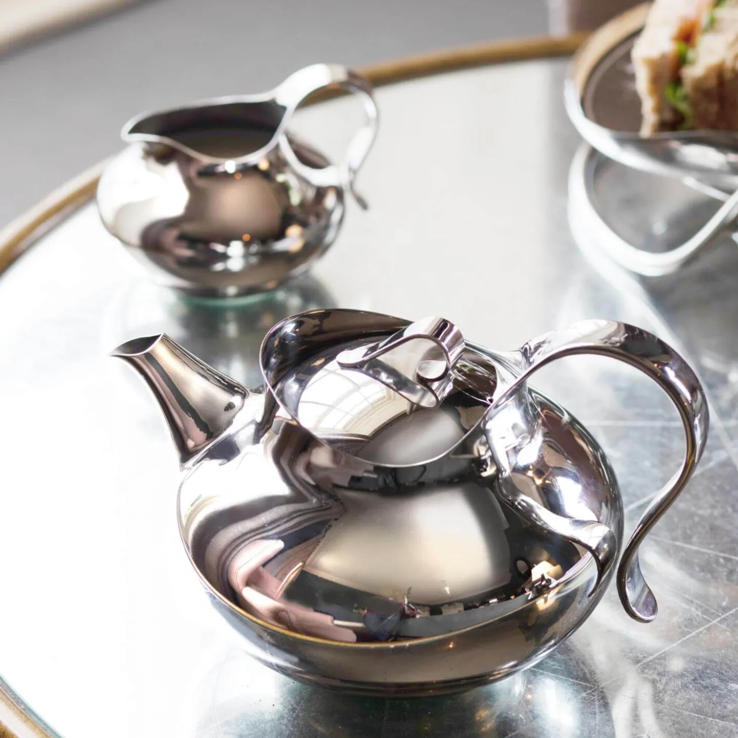 Robert Welch Drift 18|10 Mirror Polished Stainless Steel 20cm Serving Tray