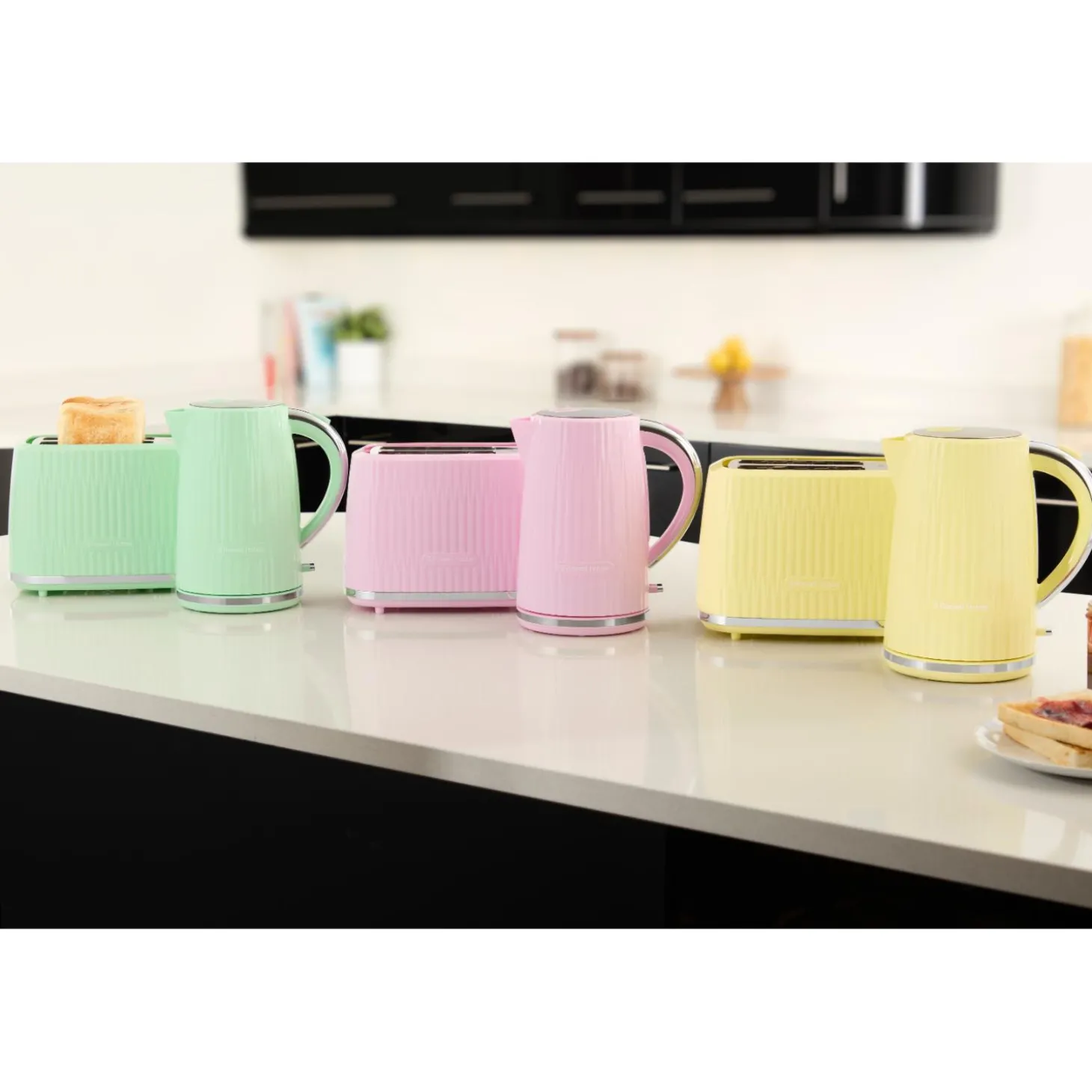 Russell Hobbs Eden 1.7 Litre Kettle & 2-Slice Toaster Set - Lemon