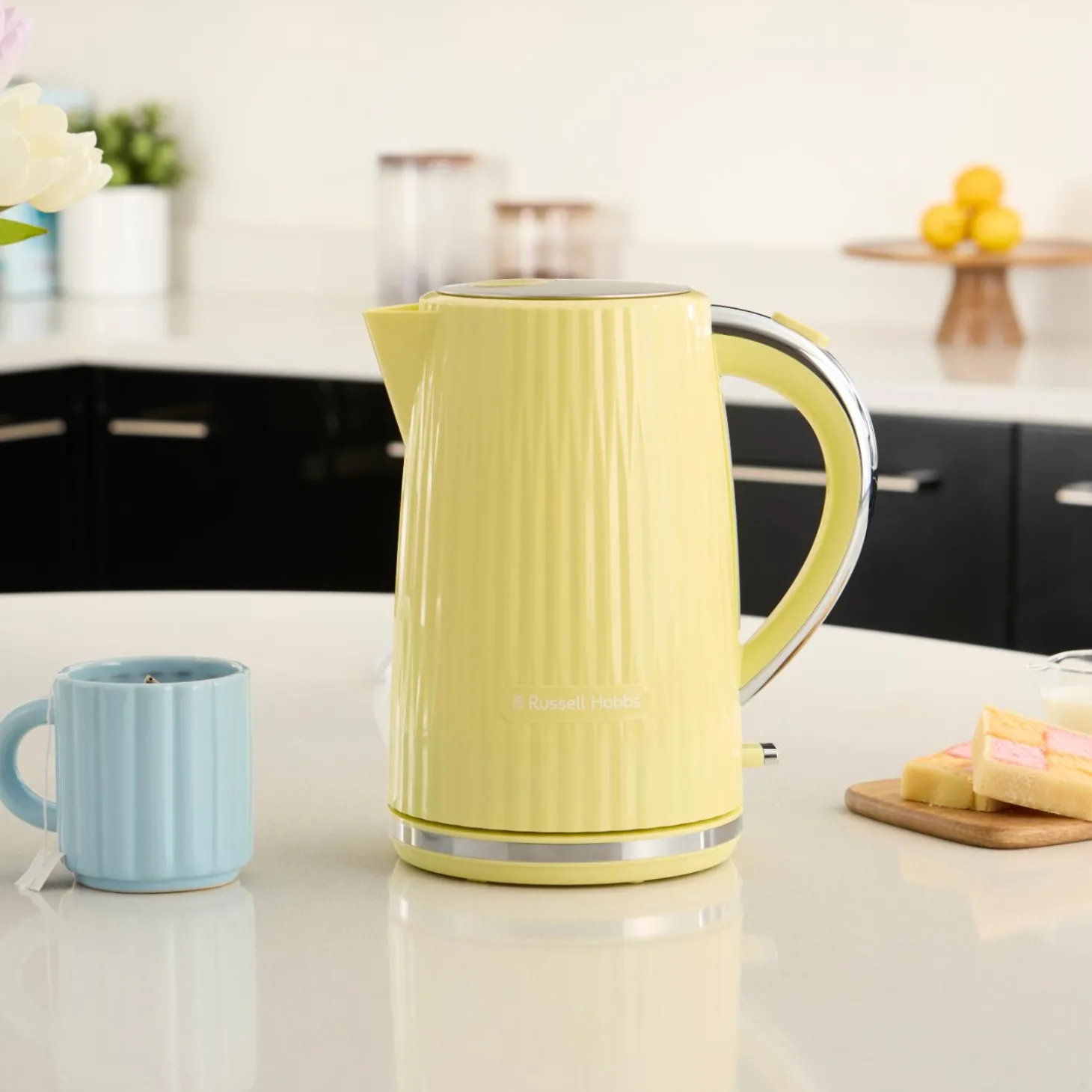 Russell Hobbs Eden 1.7 Litre Kettle & 2-Slice Toaster Set - Lemon