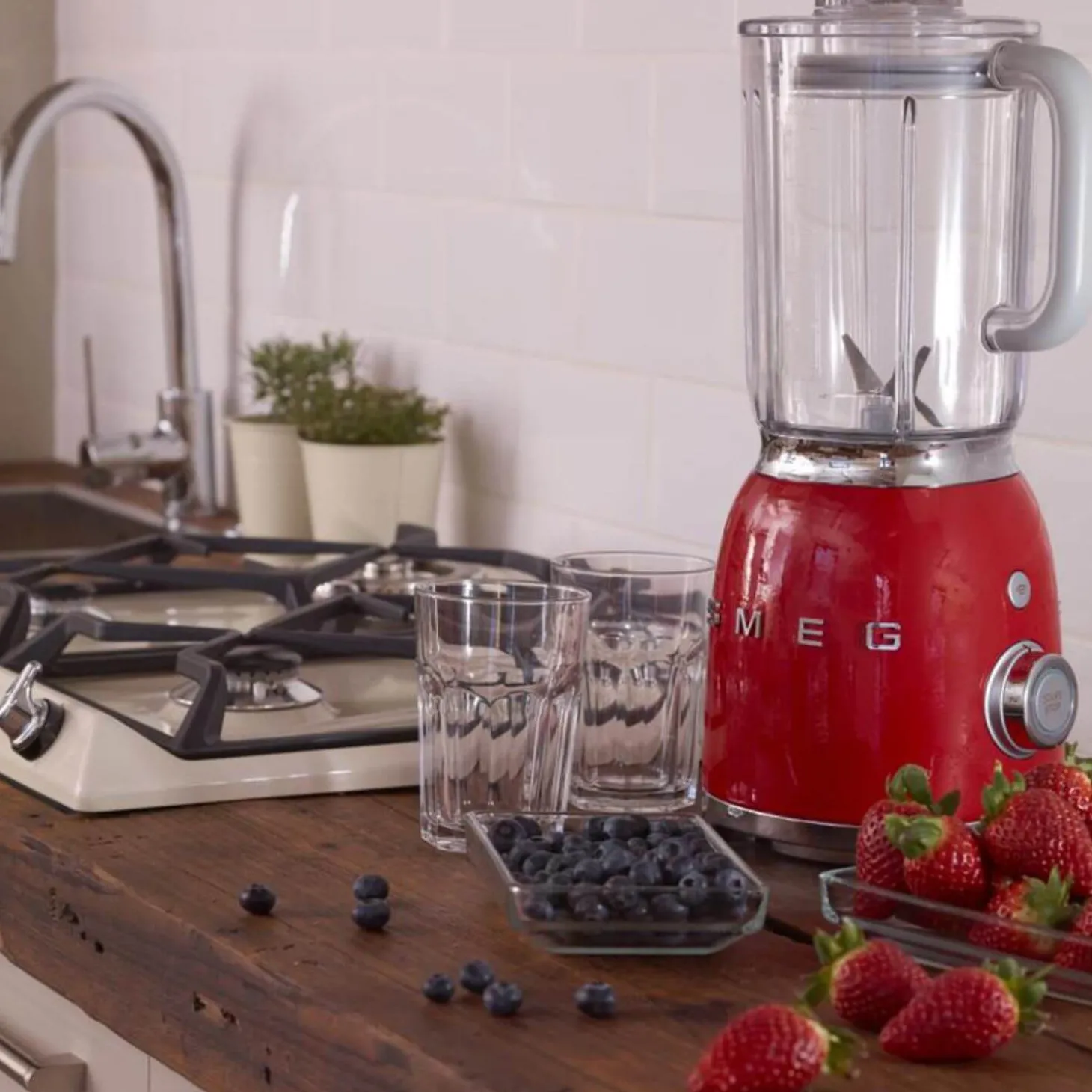 Smeg 50's Style Retro BLF03 Blender - Red