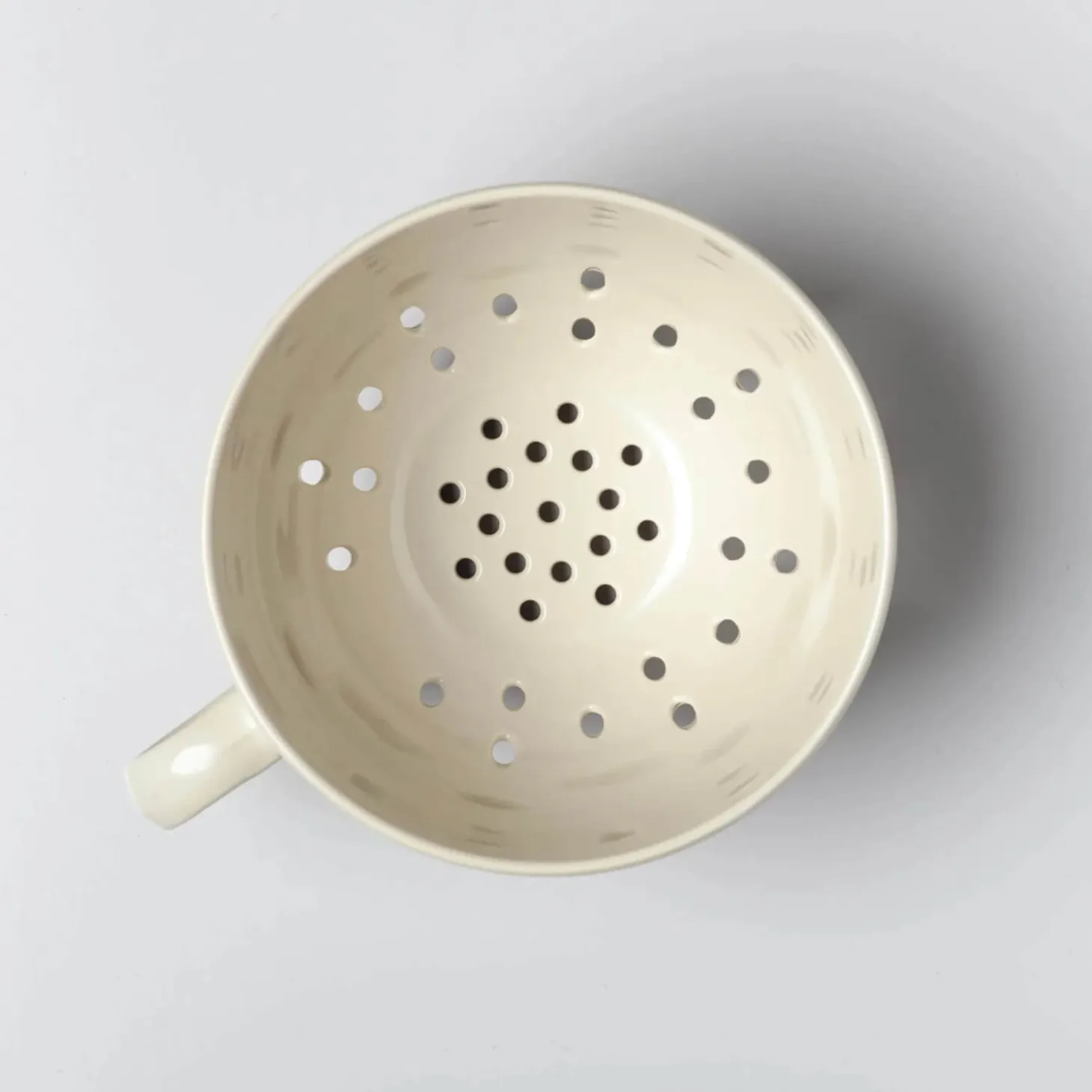 Zeal Berry 10cm Melamine Colander with Handle - Cream